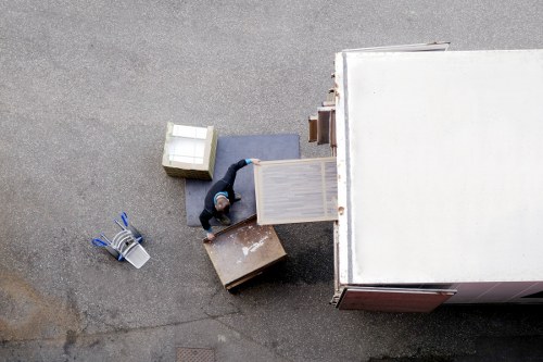 Careful unpacking support for a move in Edgware