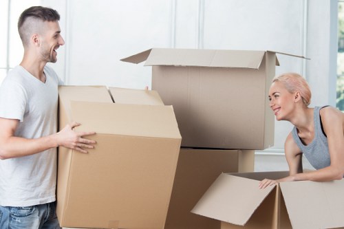 Choosing the right truck size for a home or office move